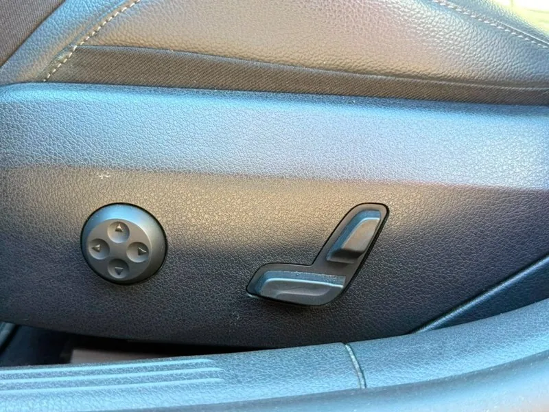 Mercedes-Benz C200 foto 17