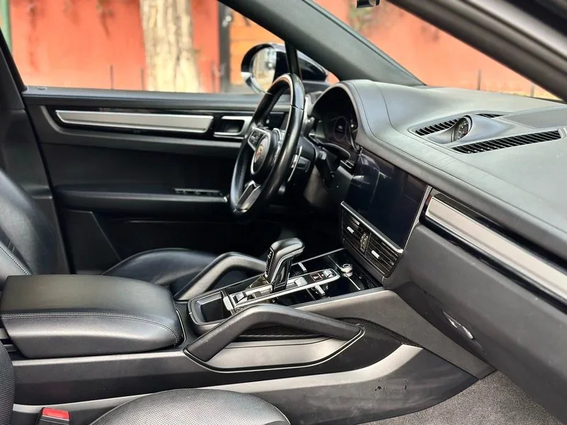 Porsche CAYENNE COUPE S 2.9 foto 19