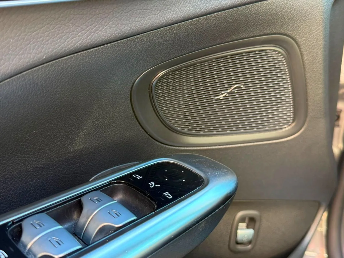 Mercedes-Benz C200 foto 15