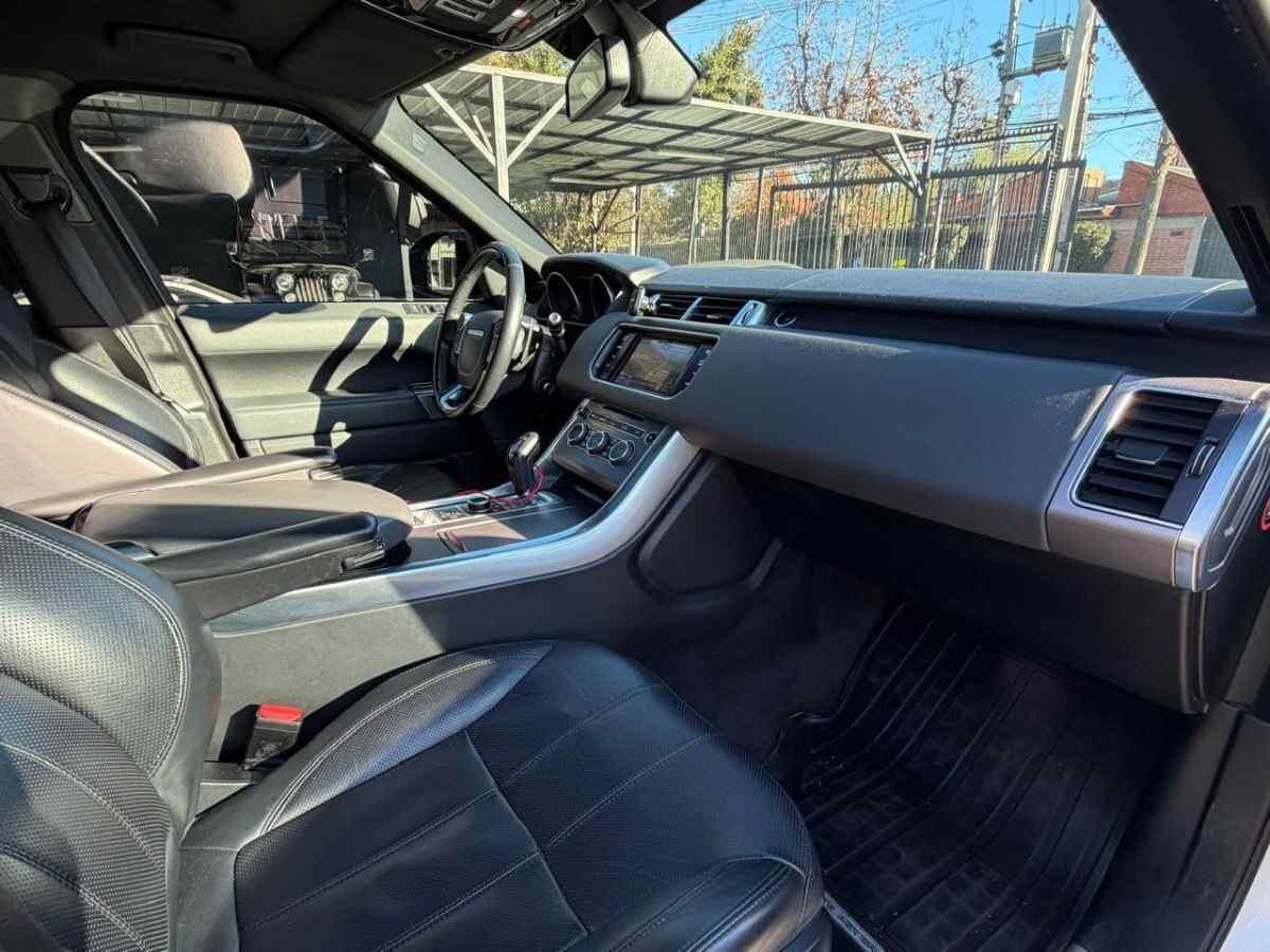 Land Rover Range Rover Sport foto 12