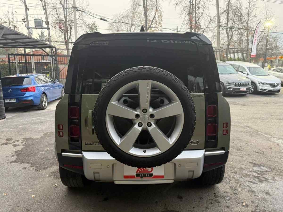 LAND ROVER DEFENDER 110 FIRST EDITION foto 5