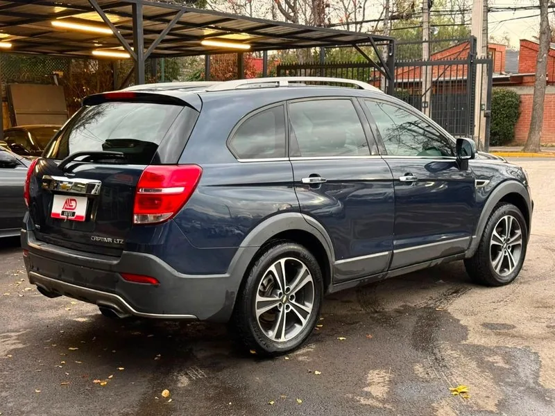 Chevrolet CAPTIVA LTZ DIESEL AWD AT foto 4