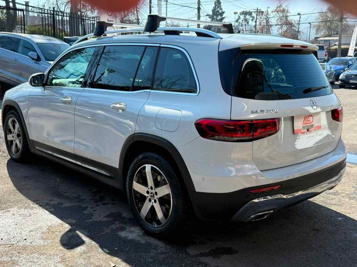 Mercedes-Benz GLB 200 foto 7