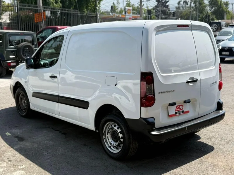 Peugeot PARTNER HDI 1.6 MT DIESEL IMPECABLE foto 6