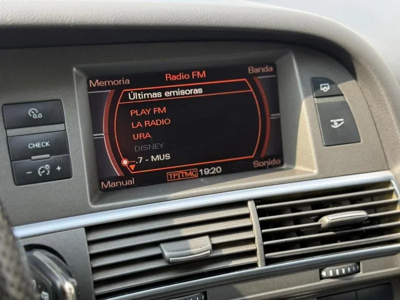 Audi A6 3.0 TDI QUATTRO foto 16
