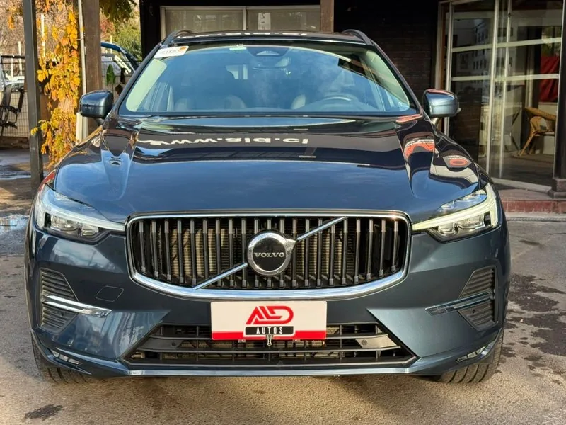 Volvo XC60 2.0 B5 AWD foto 2