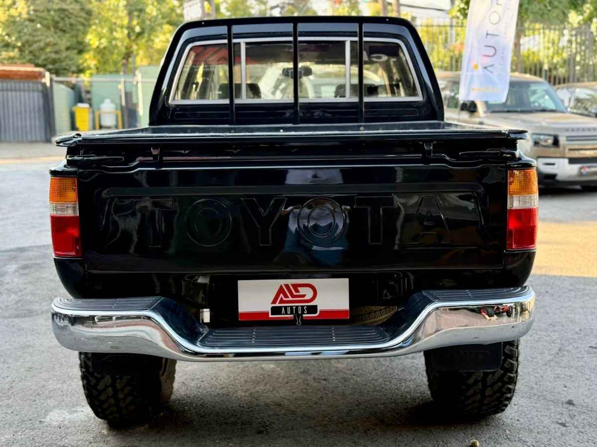 Toyota Hilux foto 5