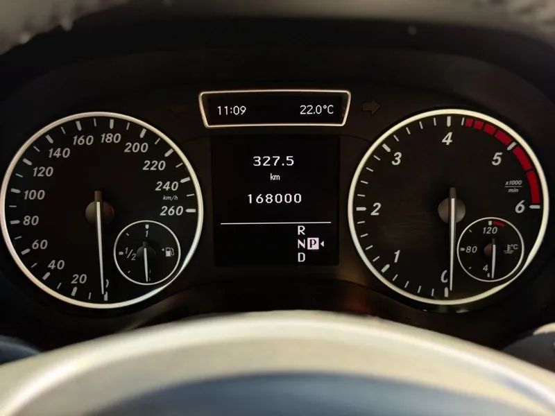Mercedes-Benz B180 CDI AUT DIESEL foto 11