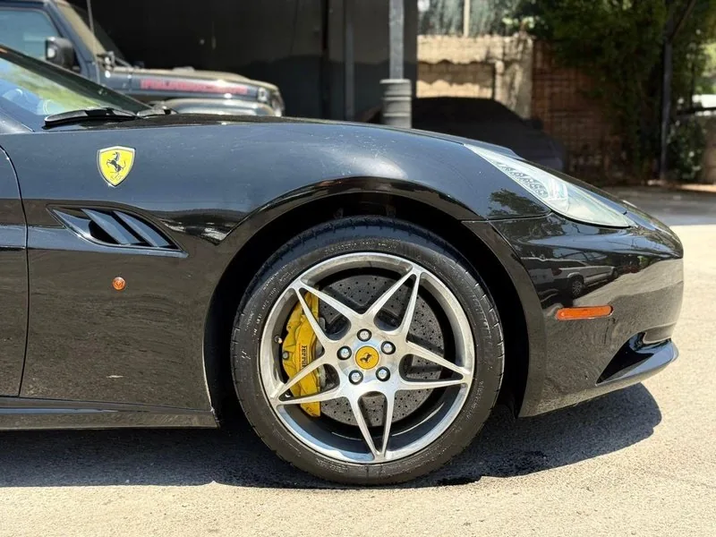 Ferrari CALIFORNIA F149 4.3 foto 7