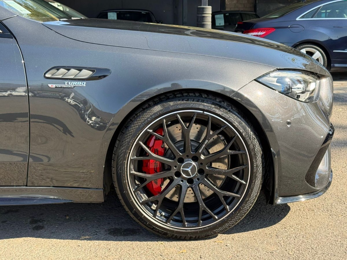MERCEDES-BENZ C63 AMG S E PERFORMANCE foto 16