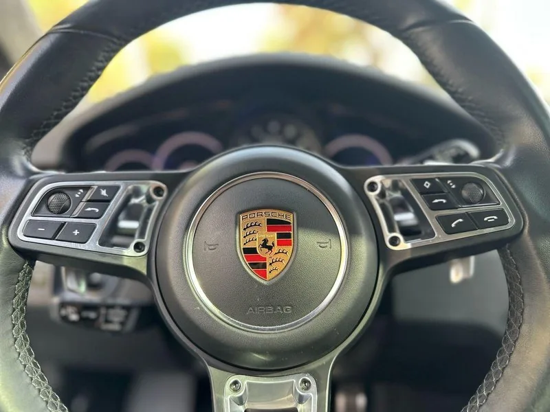 Porsche CAYENNE TURBO foto 13