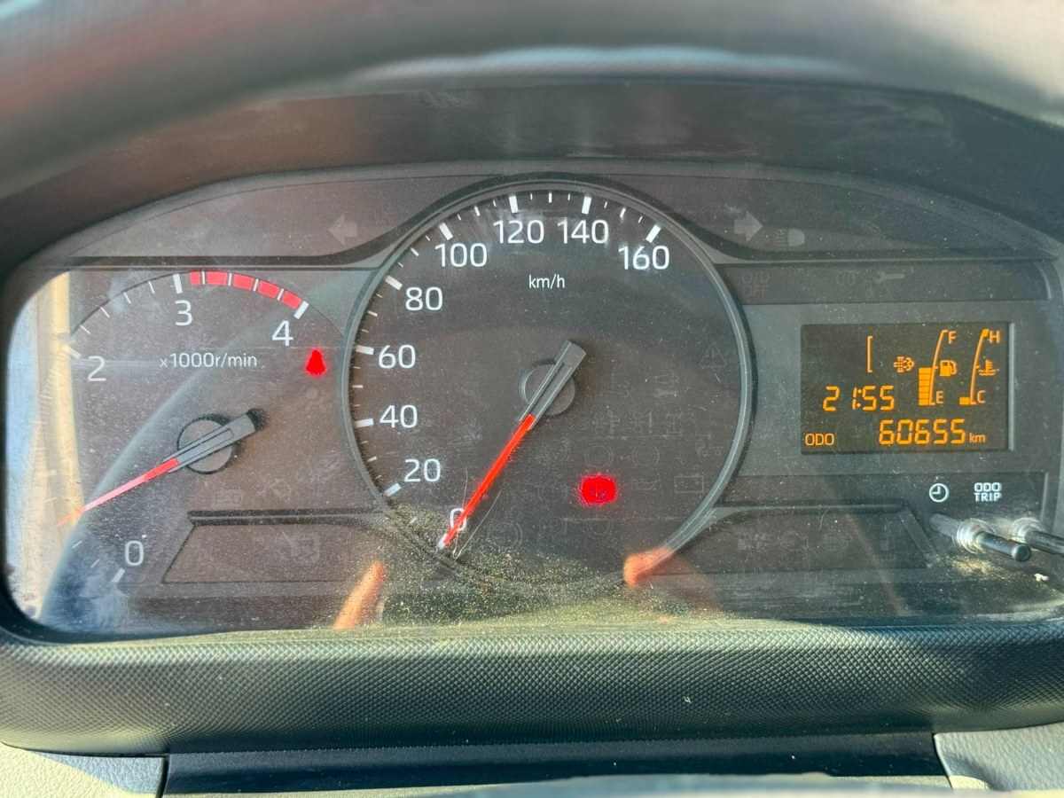 Hino XZU Carrozado foto 14
