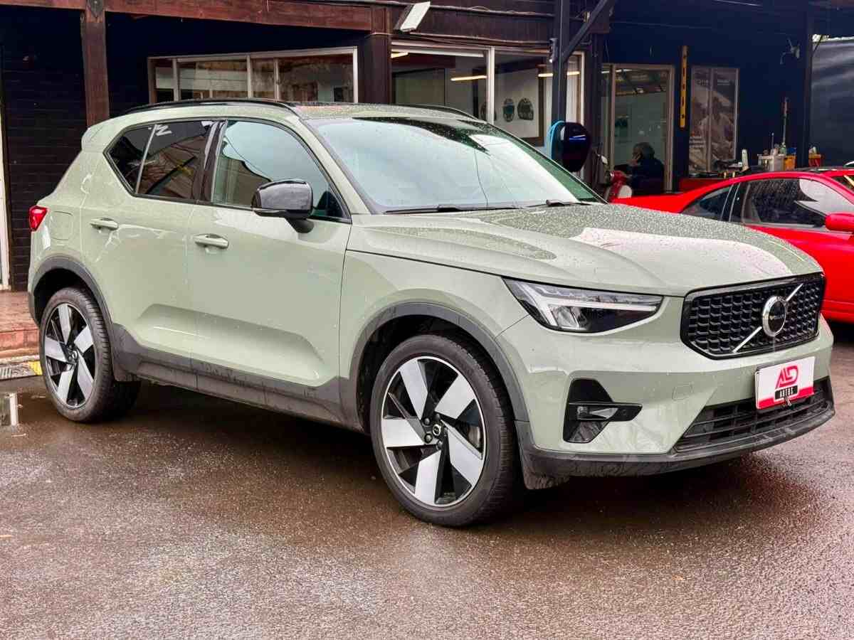 Volvo XC40 foto 2