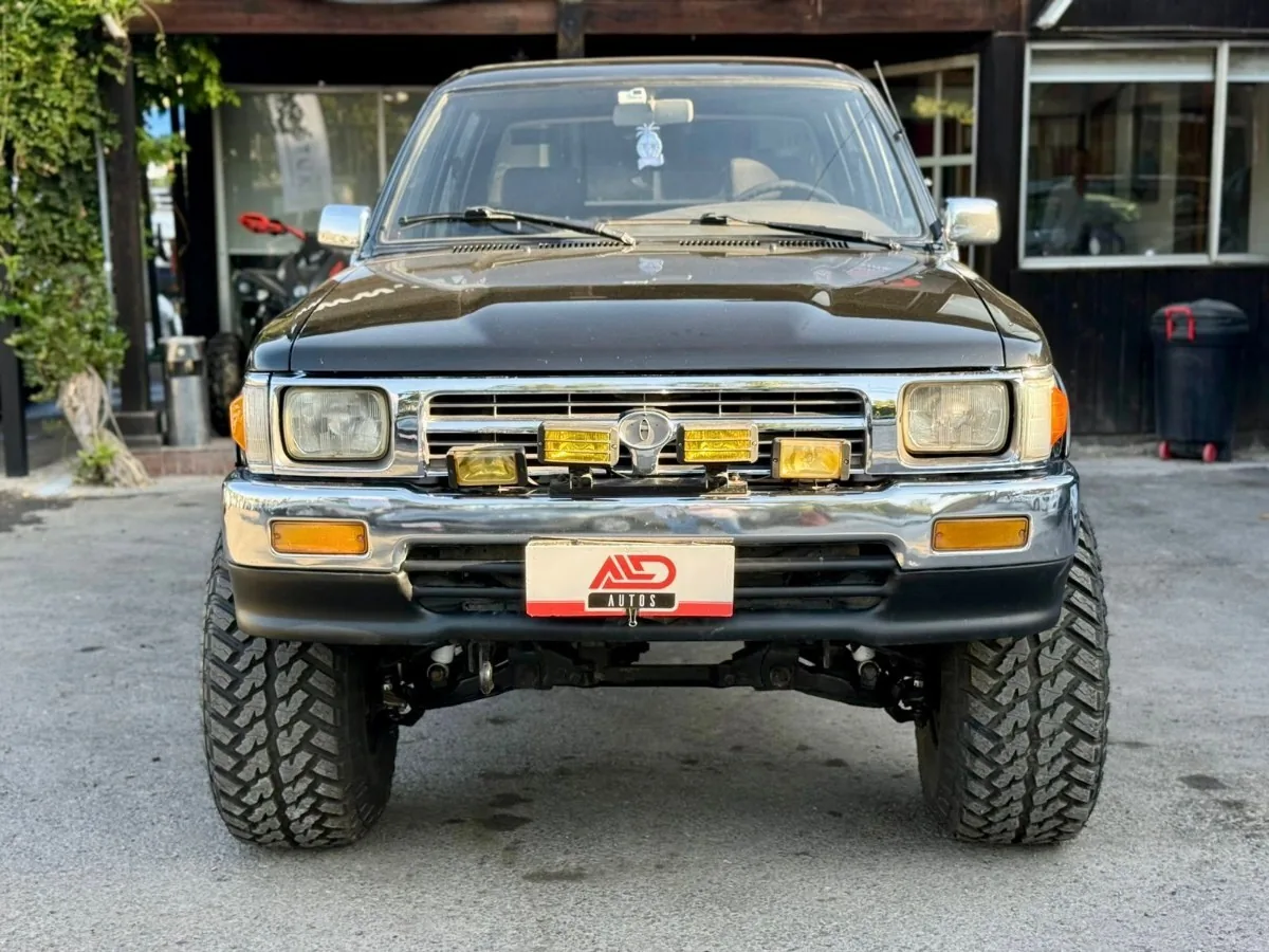 Toyota Hilux foto 2