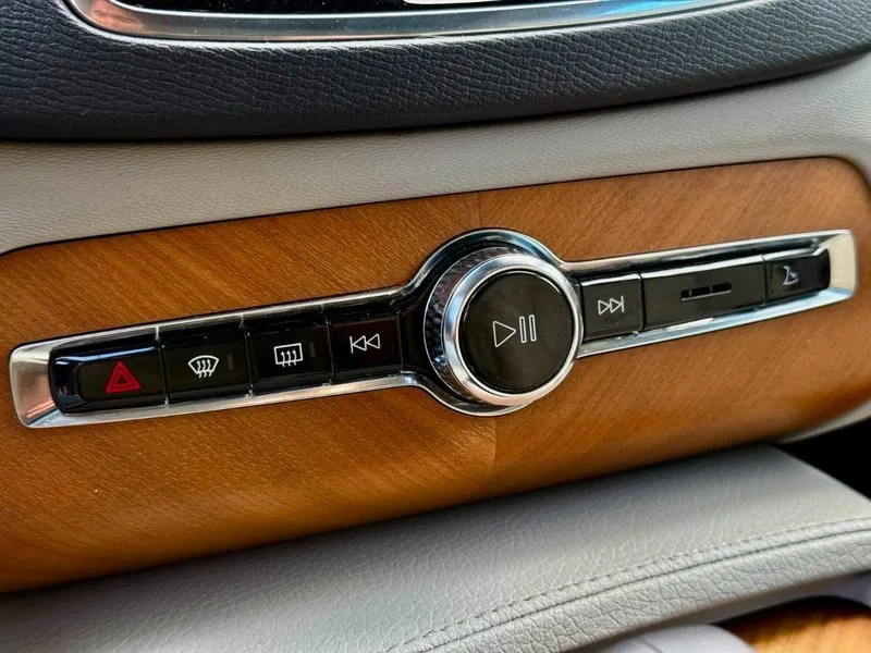 Volvo XC90 B6 AWD 2.0 foto 13