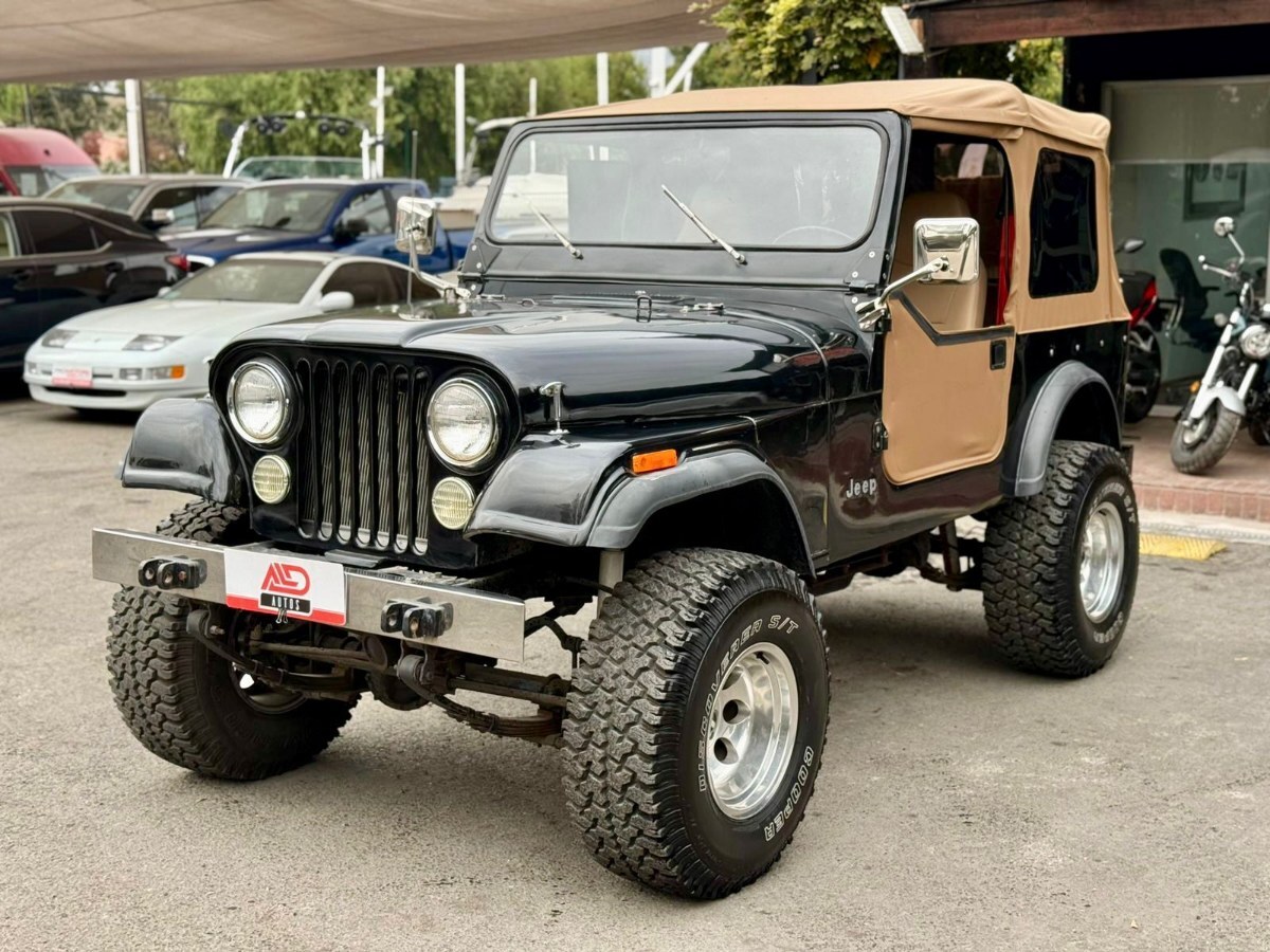 JEEP CJ7 AT V8 foto 5