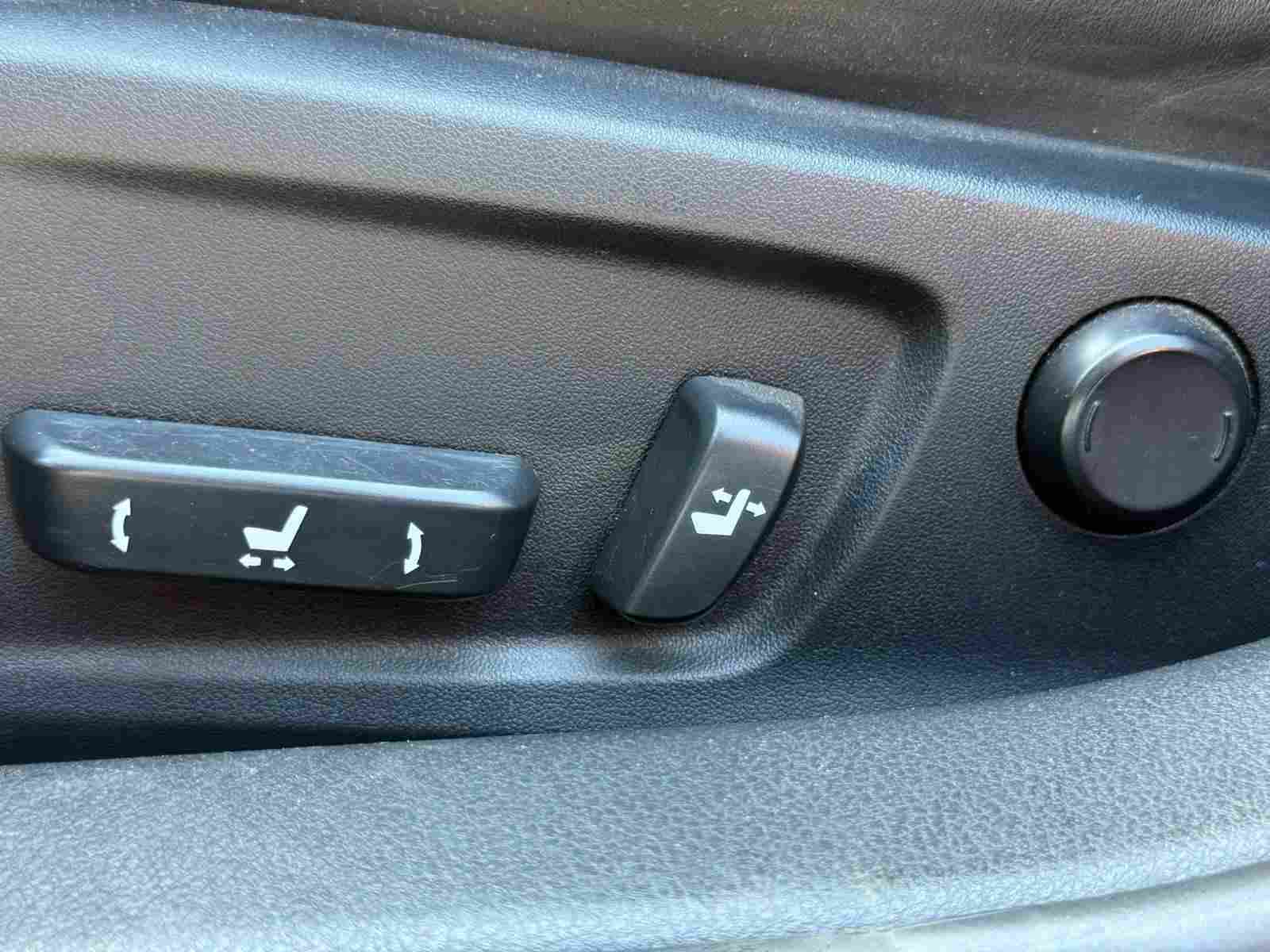 Lexus IS 200 foto 17