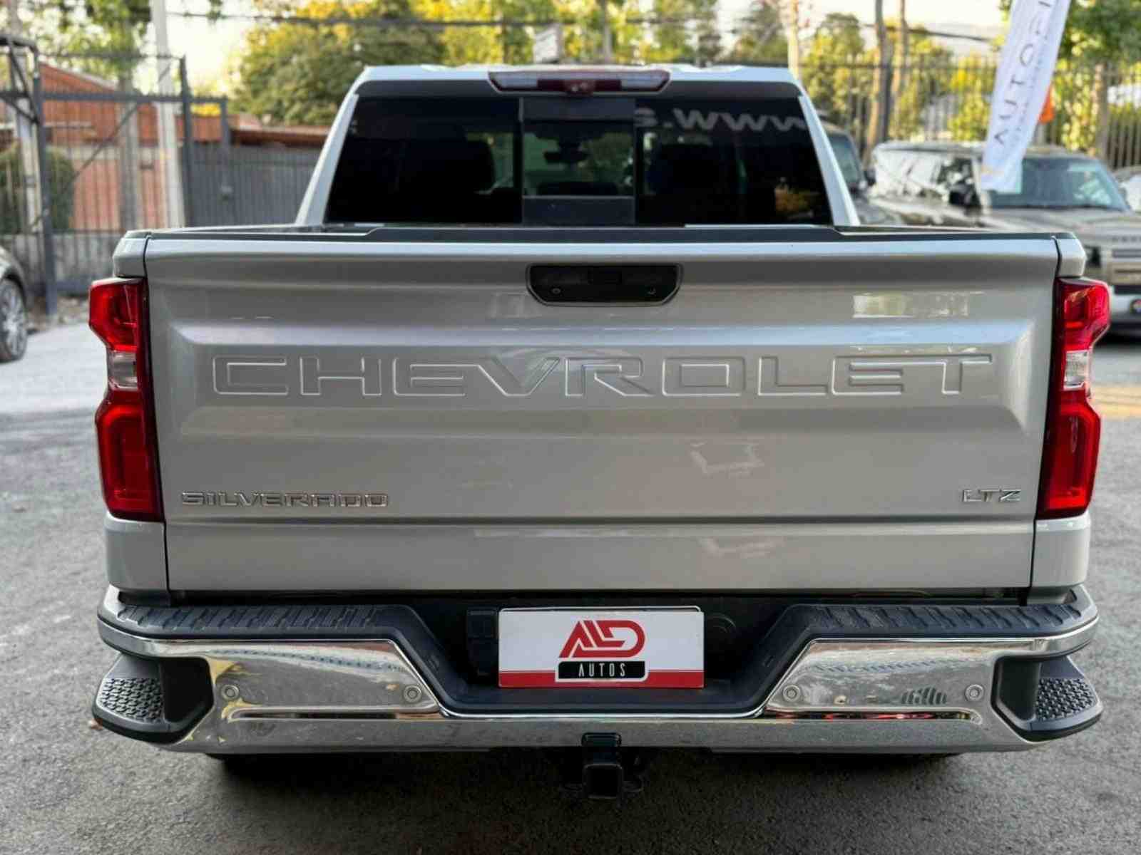 Chevrolet Silverado LTZ foto 5