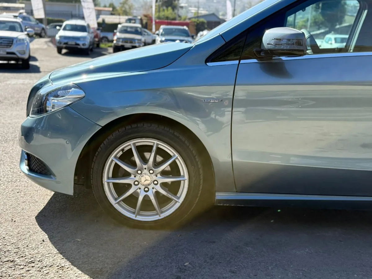 Mercedes-Benz B180 foto 7
