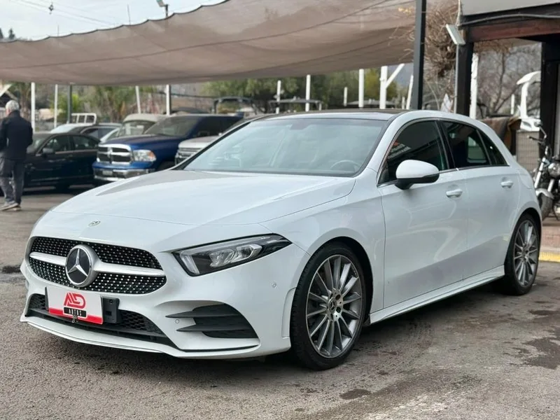 Mercedes-Benz A200 AMG LINE 2.0 foto 1