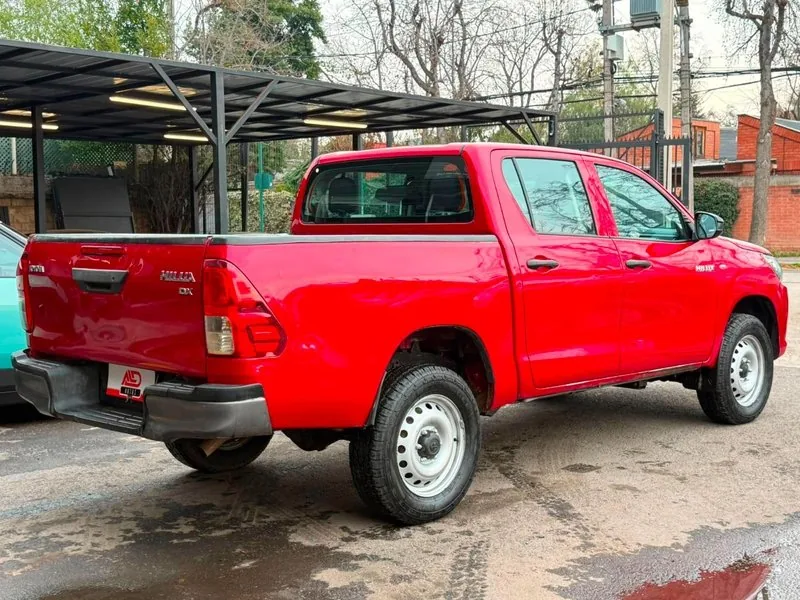 Toyota HILUX DX 4X4 MT 2.4 foto 4