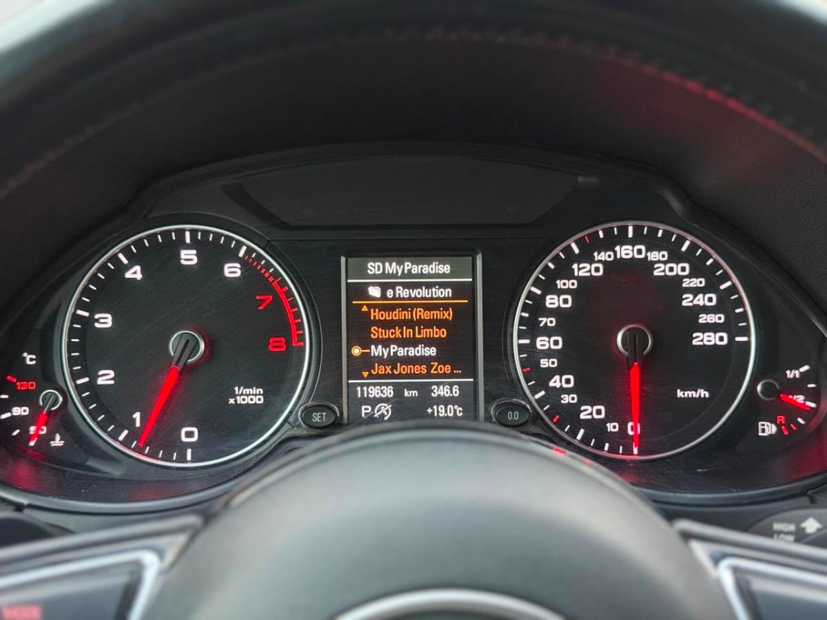 Audi Q5 3.0T S Line Quattro foto 13