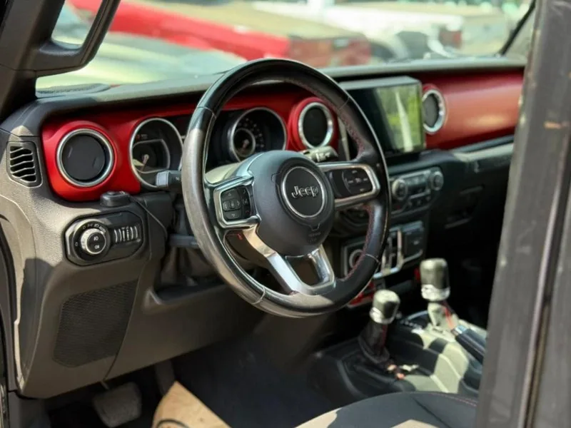 Jeep WRANGLER RUBICON UNLIMITED 3.6 EQUIPADO foto 12