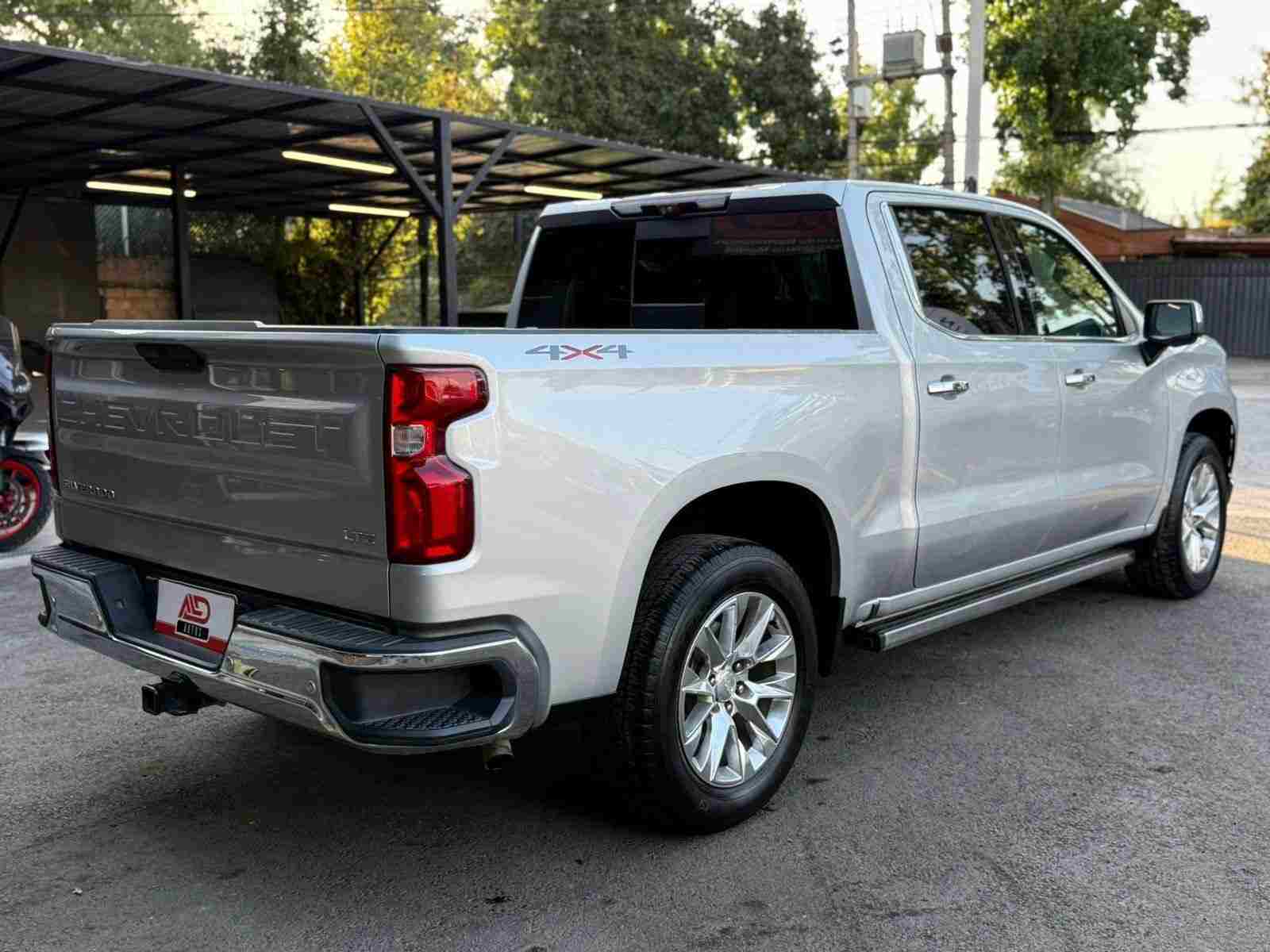 Chevrolet Silverado LTZ foto 4