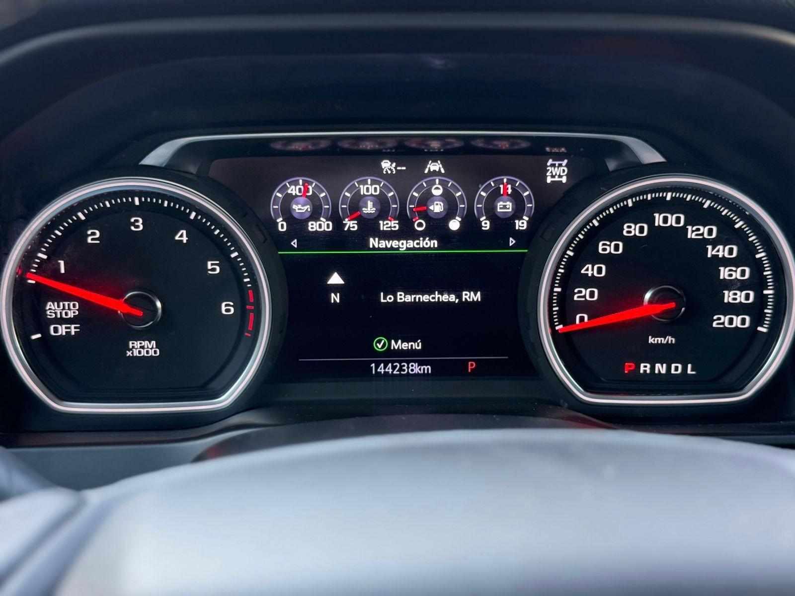 Chevrolet Silverado LTZ foto 14