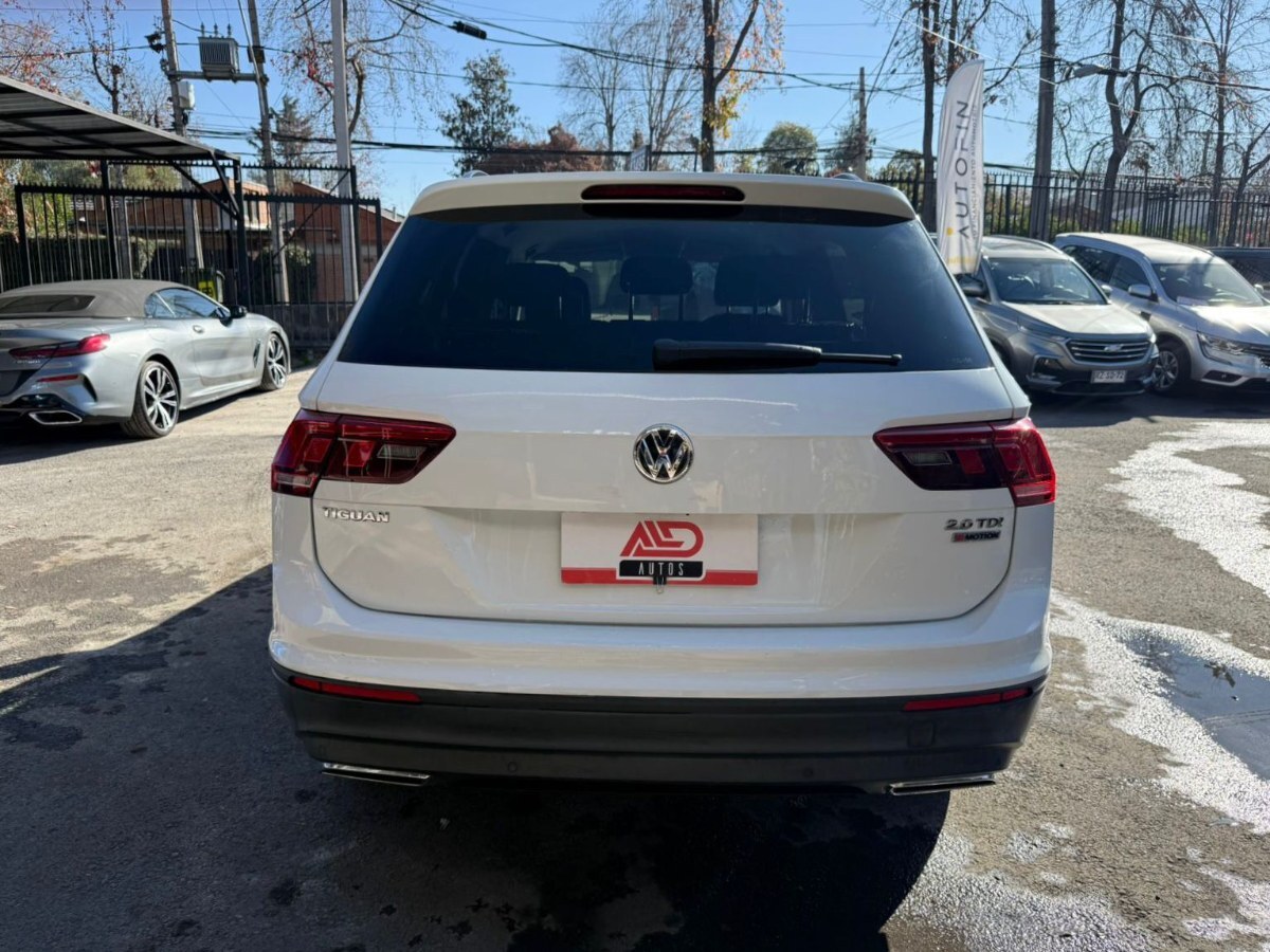 Volkswagen Tiguan TDI 4x4 7A 4MOTION foto 5