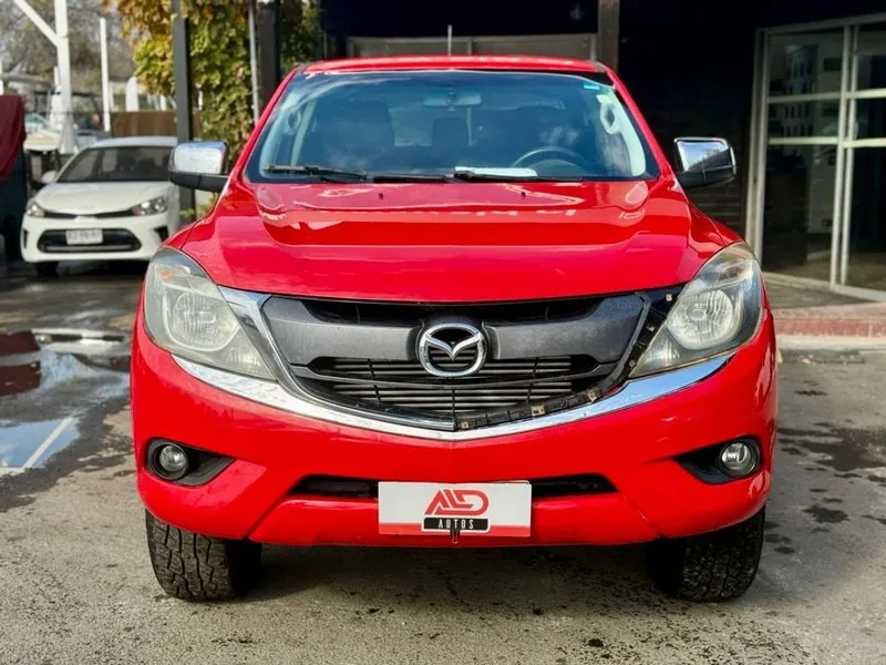 Mazda BT-50 SDX 2.2 MT 4X2 CON IVA foto 2