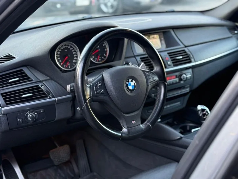 Bmw X5 M foto 9