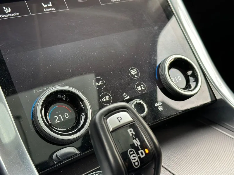 Land Rover RANGE ROVER SPORT foto 16