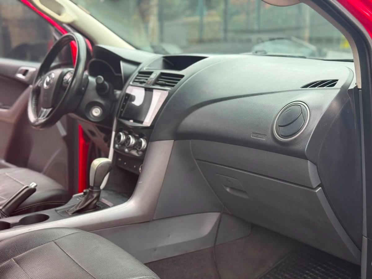 Mazda BT-50 foto 14