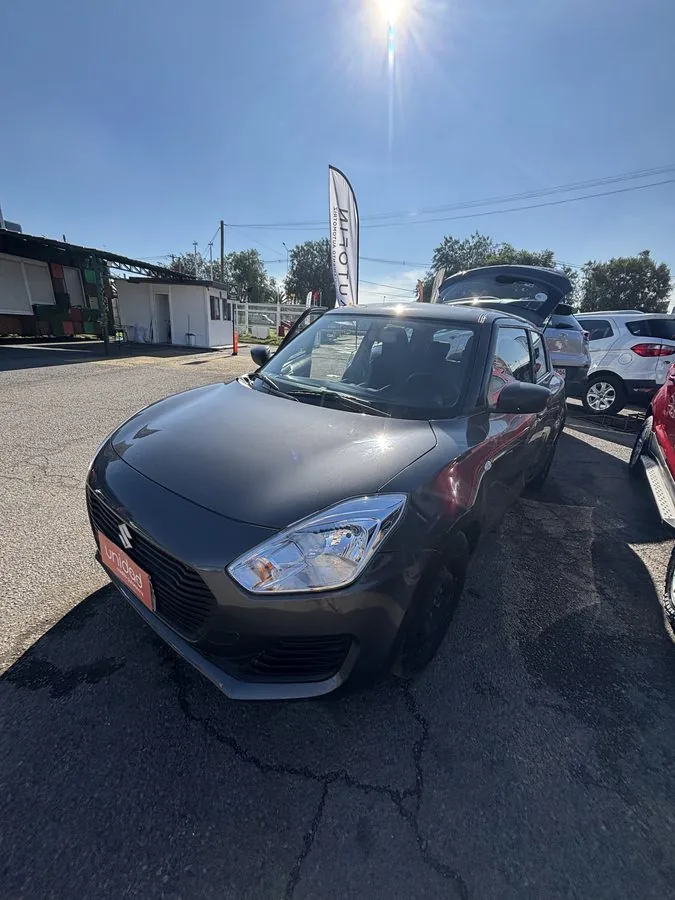 Suzuki Swift foto 1