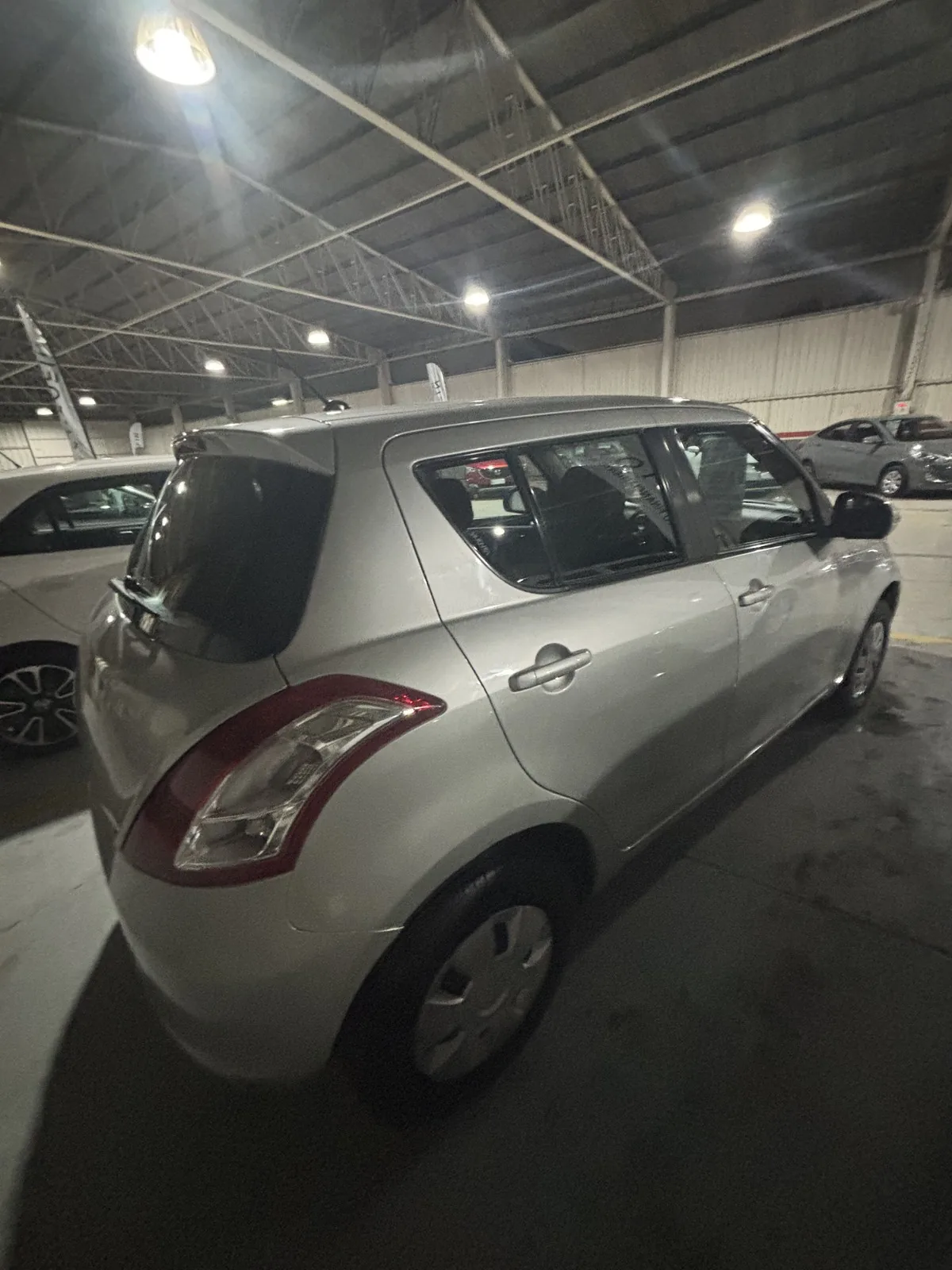 Suzuki Swift foto 4