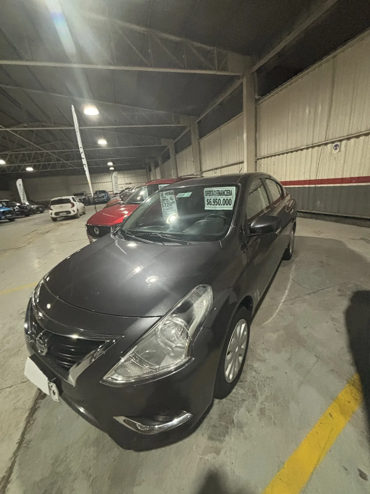 Nissan Versa foto 3