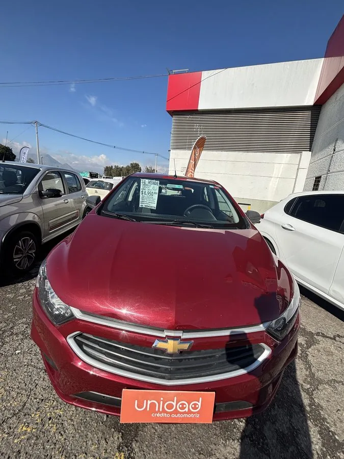 Chevrolet Onix foto 2
