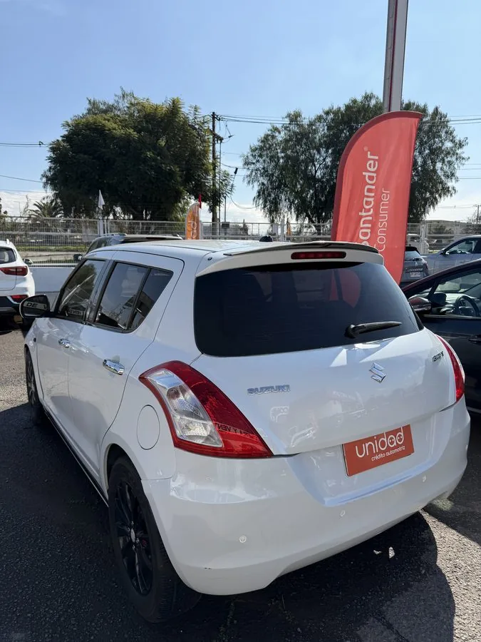 SUZUKI SWIFT foto 6