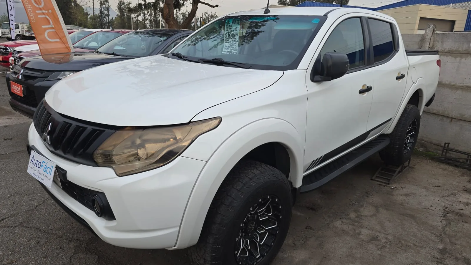 Mitsubishi L200 Dakar 4x4 foto 1