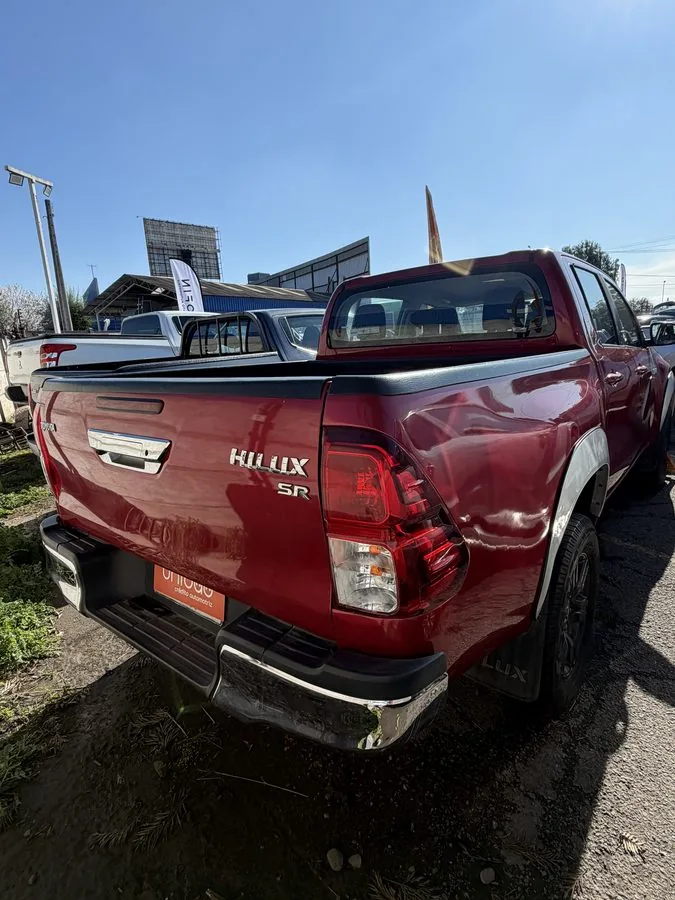 Toyota Hilux foto 13