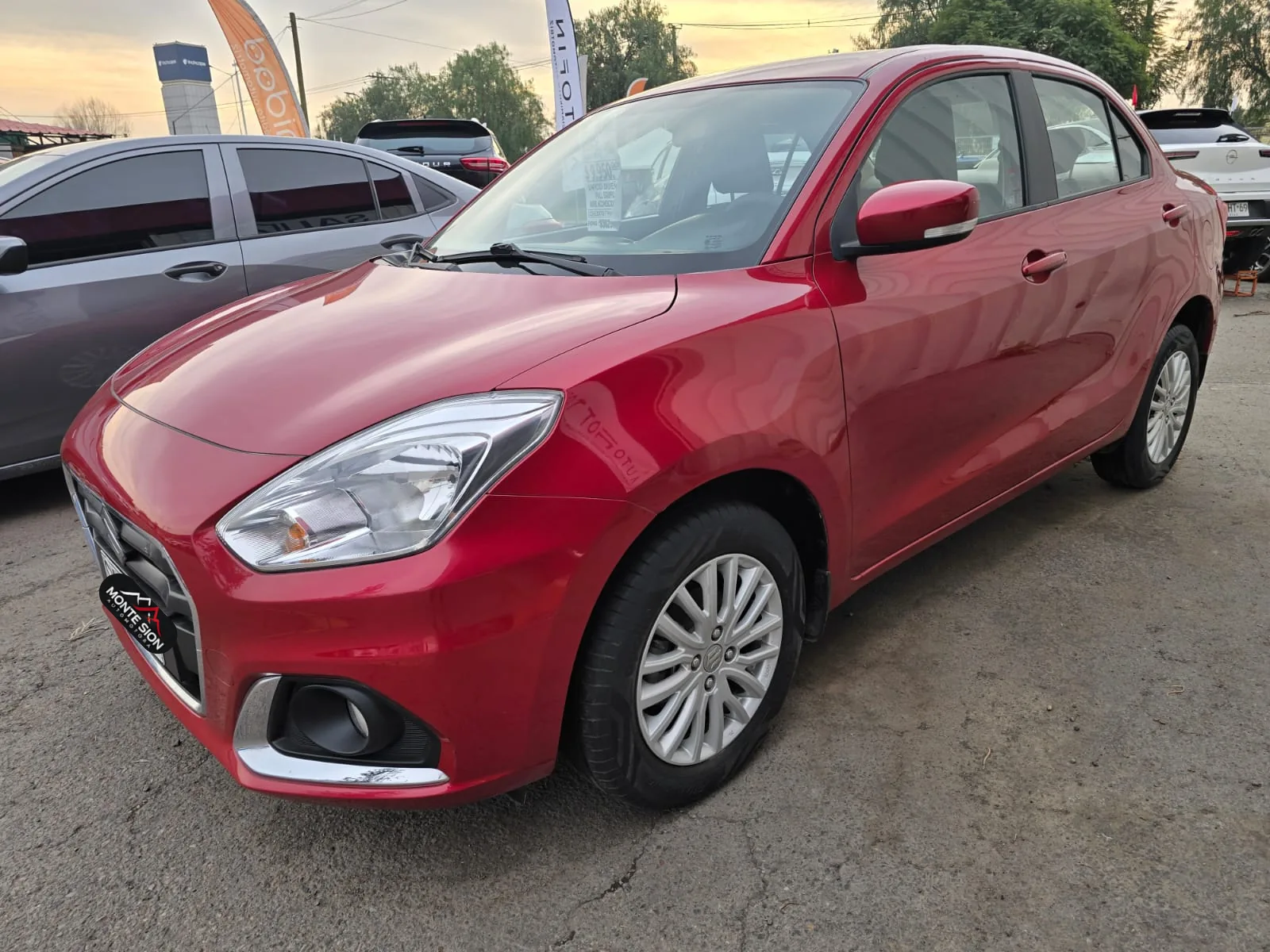 Suzuki Dzire foto 1