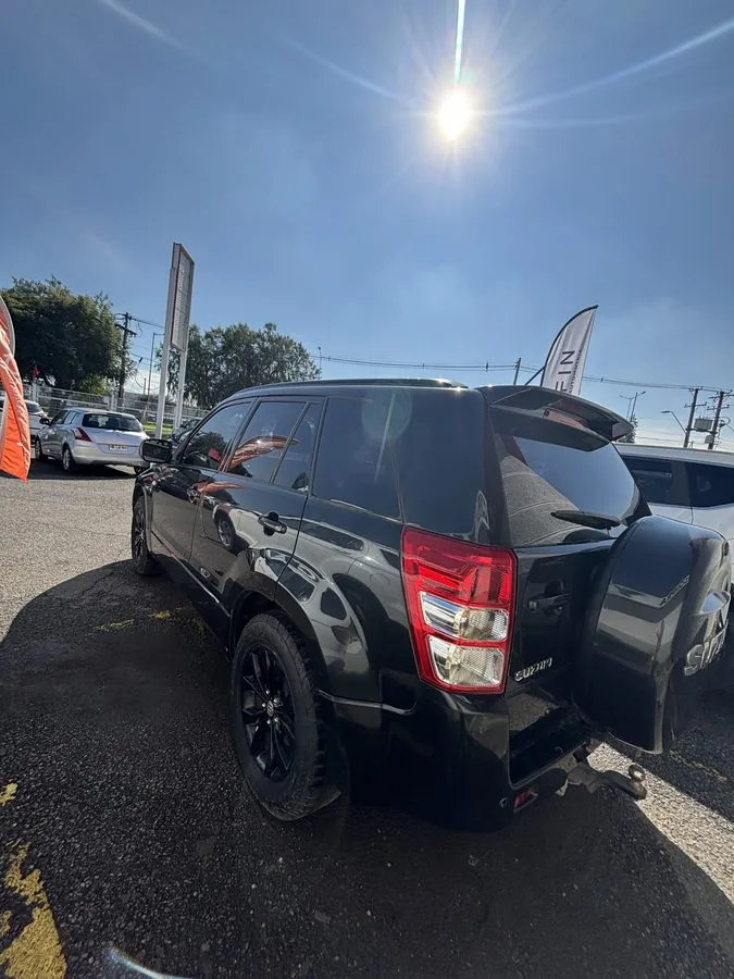 Suzuki Grand Vitara foto 4