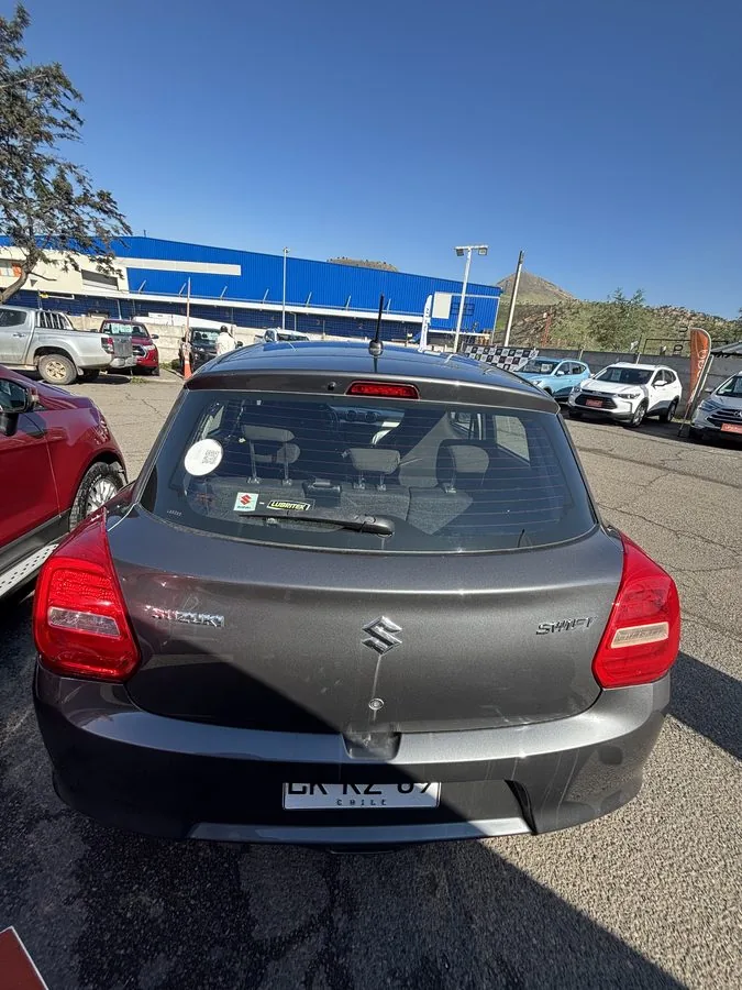 Suzuki Swift foto 5
