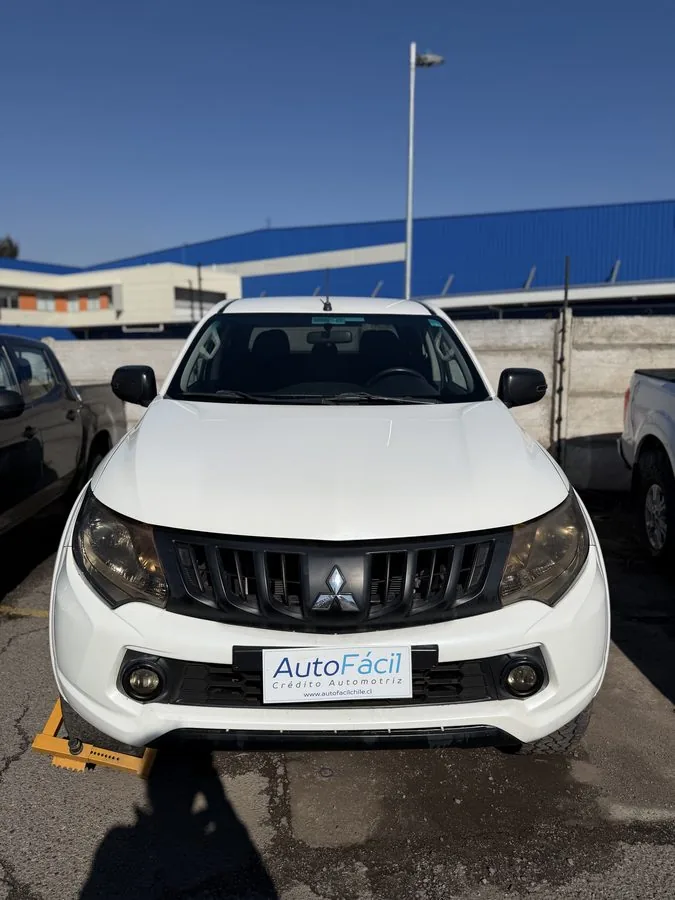 Mitsubishi L200 foto 2