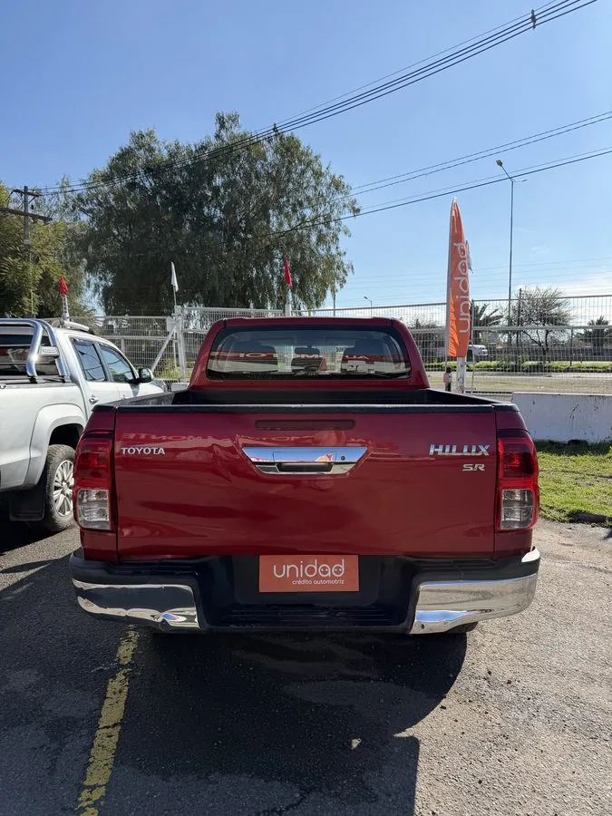 Toyota Hilux foto 5