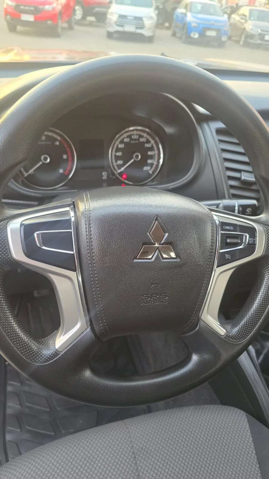 Mitsubishi L200 4x2 foto 5