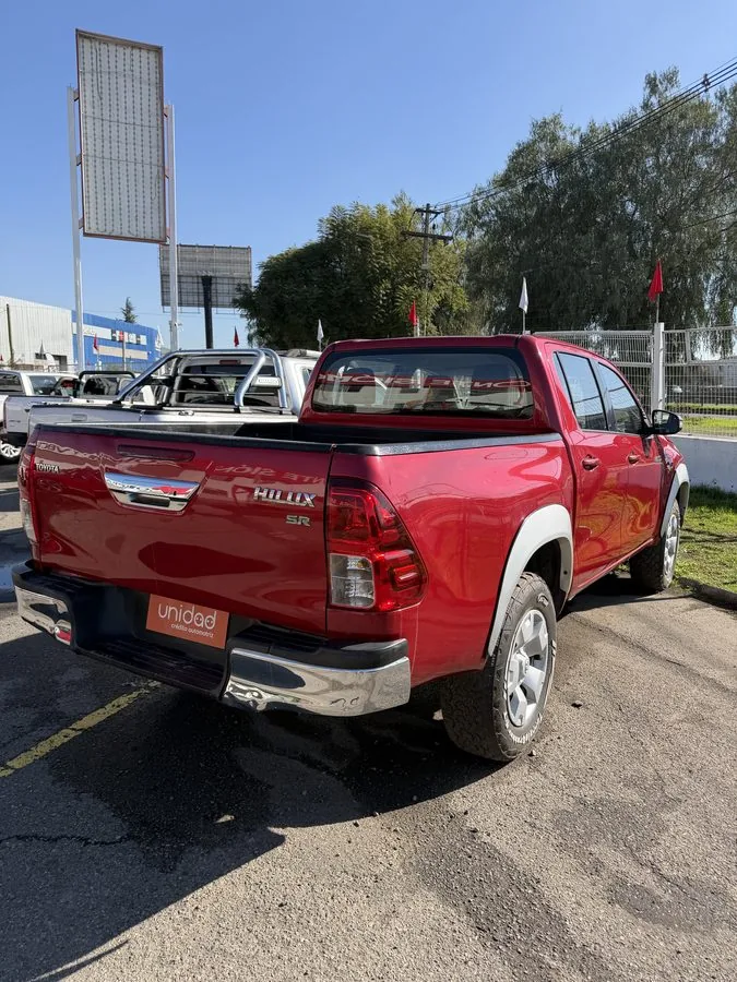 Toyota Hilux foto 4