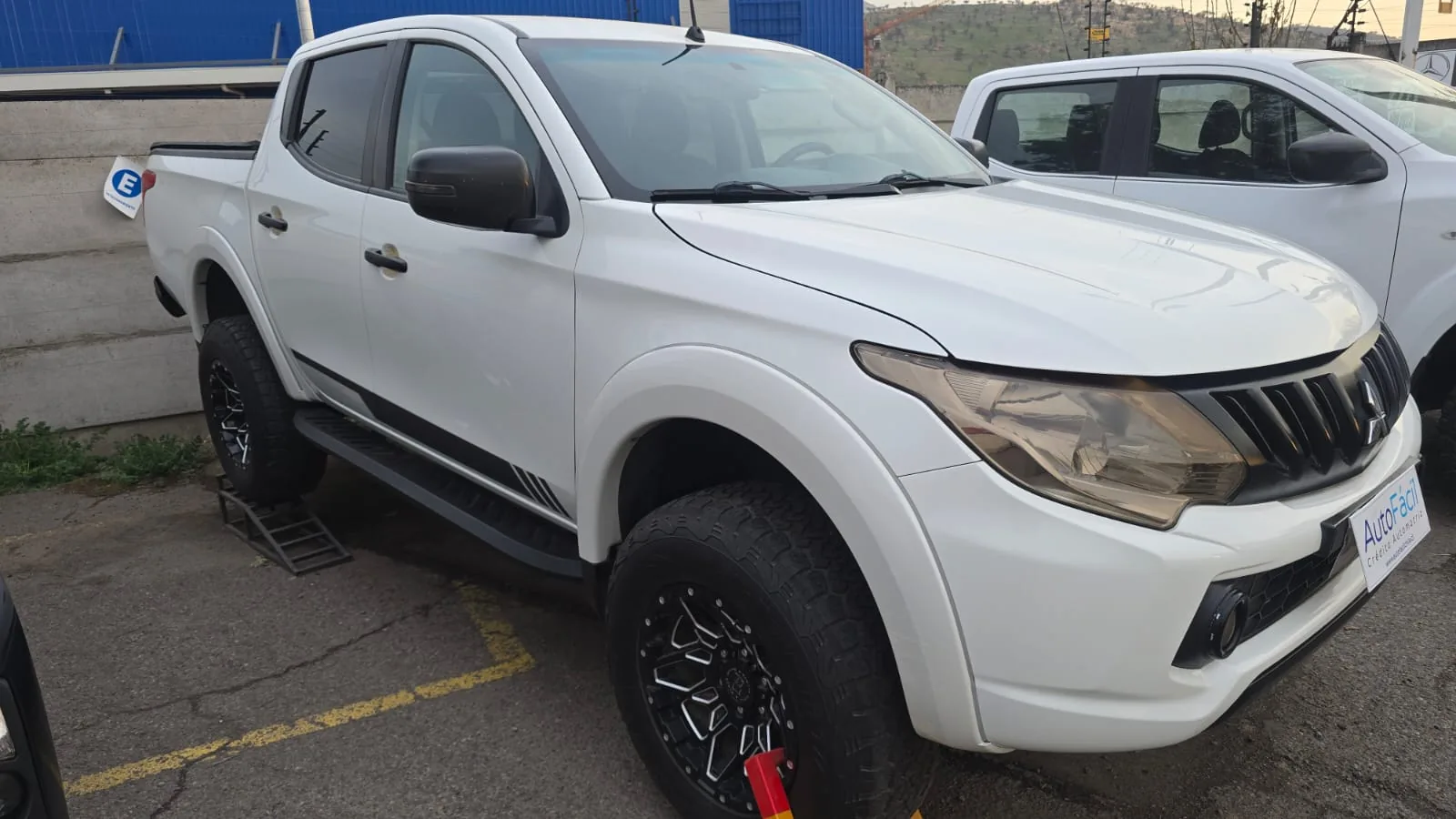 Mitsubishi L200 Dakar 4x4 foto 3