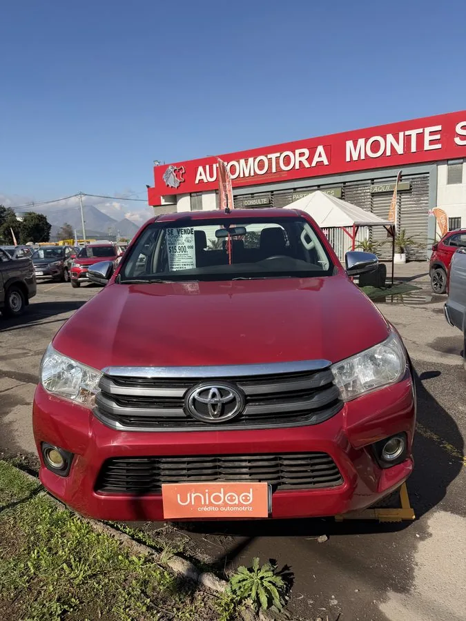 Toyota Hilux foto 2